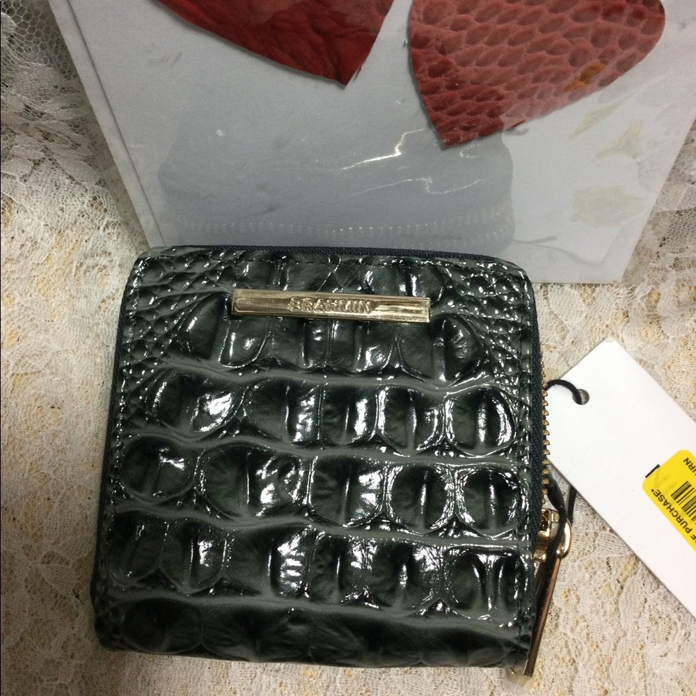 NWT BRAHMIN SERPENTINE MINI SURI WALLET